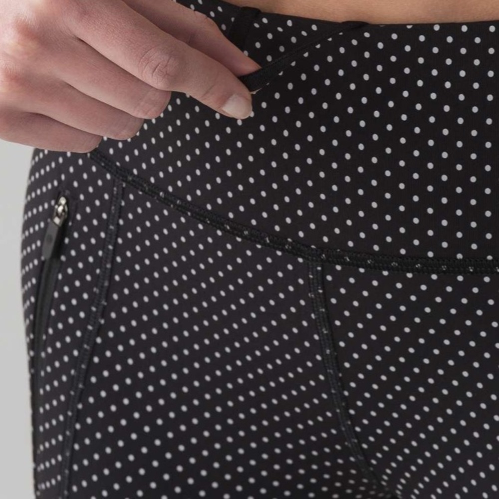 Lululemon Invigorate Tight *Shine Bright - Picture 14 of 14